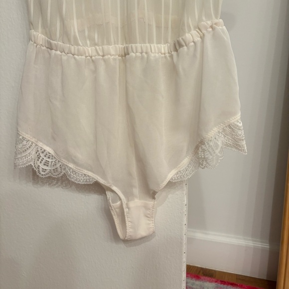 Auden Unlined Mesh Romper - Picture 5 of 5